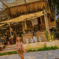 ร้านอาหารริมหาดวิวสวยบรรยากาศดี Glass House BoHo