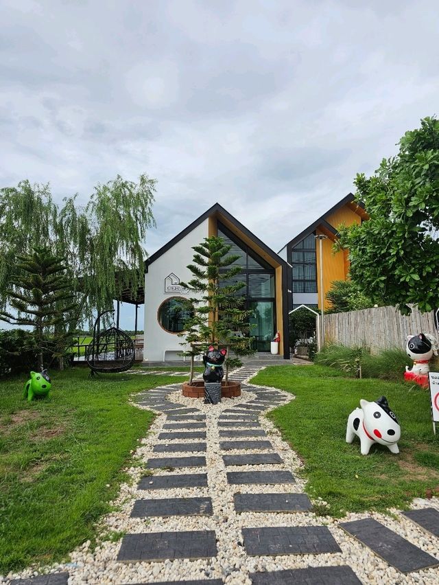 บ้านพลอย คาเฟ่ : ราชบุรี