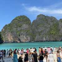 เกาะพีพี (Phi Phi Islands) 🌴🌊 