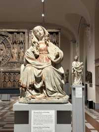 Impressive sculpture museum in Berlin