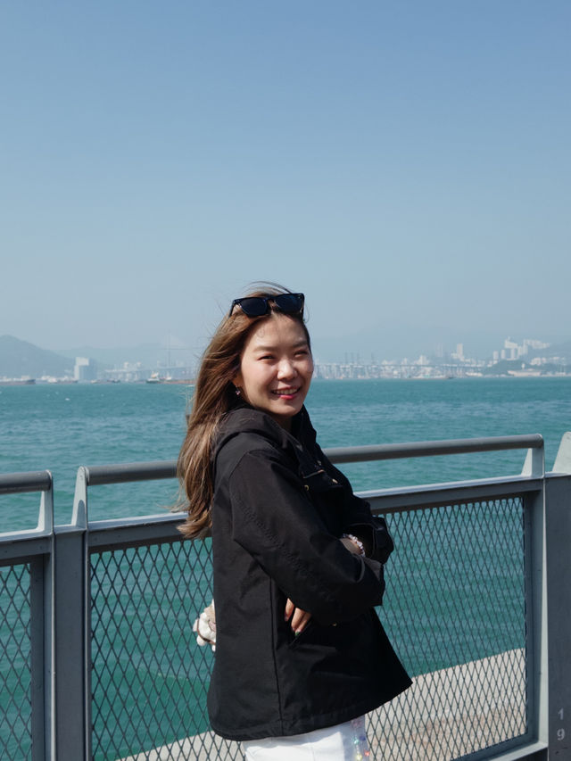 เดินเล่นริมทะเล Kennedy Town Waterfront