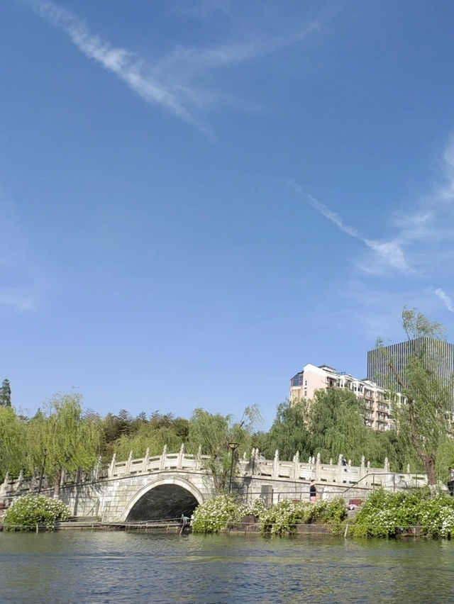 A Refreshing Green Escape – Daning Lingshi (Daning) Park, Shanghai