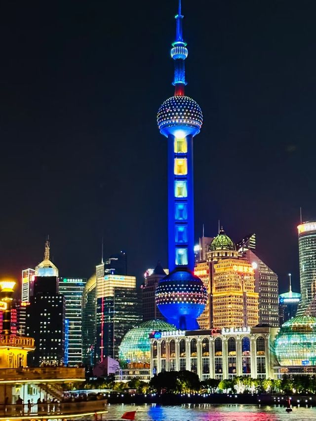 Shanghai’s Bund for Shutterbugs: Capture Magic Without Breaking the Bank