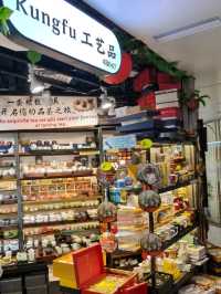 🇨🇳🎁 Onelink Plaza Guangzhou: The Souvenir Jungle Awaits! 🛍️
