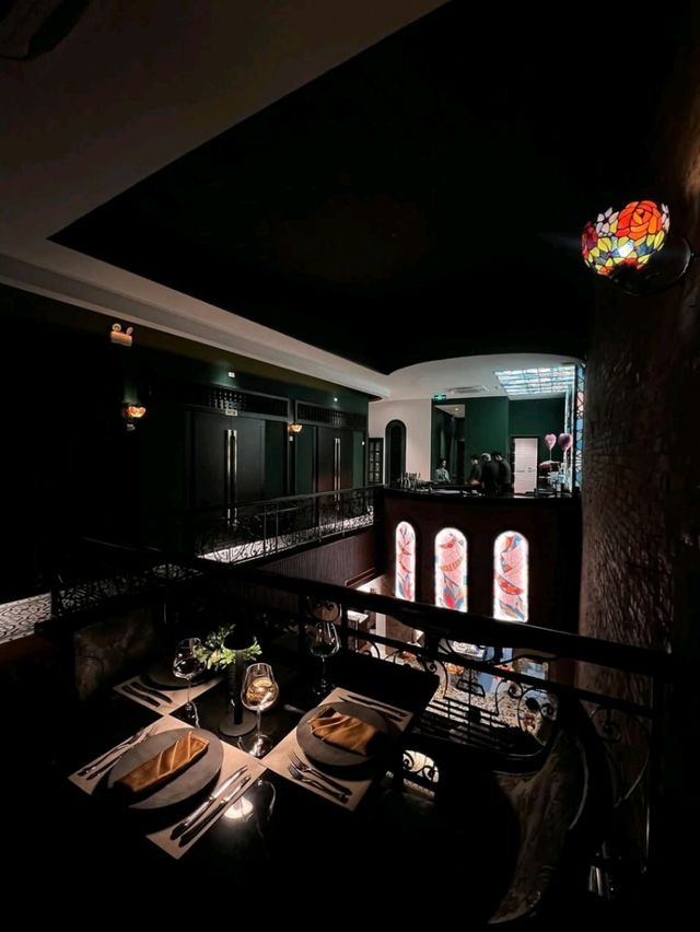 Moca Dining