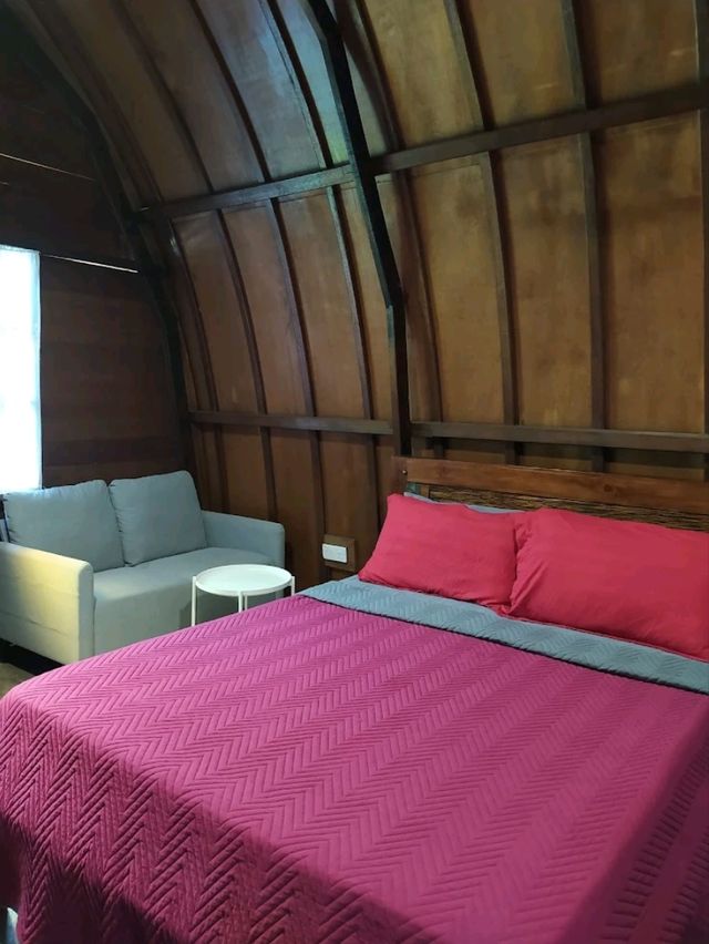 “De Valda’s Chalet – Bali‑Style Serenity with Your Own Pool Oasis”