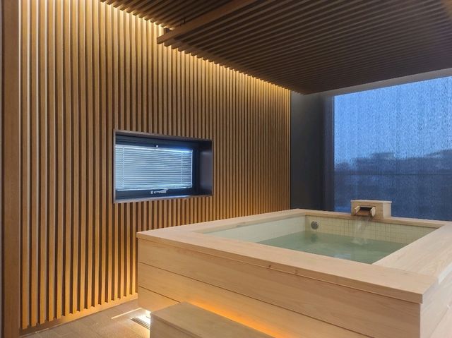 파라스파라 서울 프리미어 팀버 스위트 (히노끼탕, 인룸다이닝, 실내수영장, 야외수영장, 사우나, 조식)