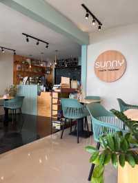 Sunny Cafe: Samui's Bright Spot