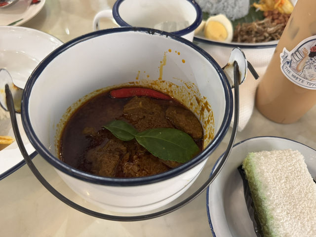 🍛 Review: The White Tiffin @ Esplanade Xchange – Nostalgic Bites with a Modern Twist