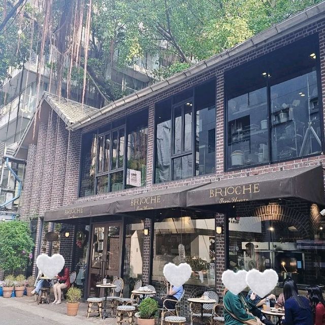 คาเฟ่สไตล์ฝรั่งเศสที่พลาดไม่ได้