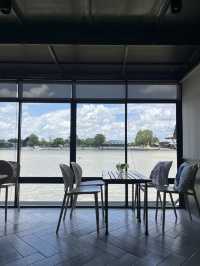 On The River Cafe ปทุมธานี