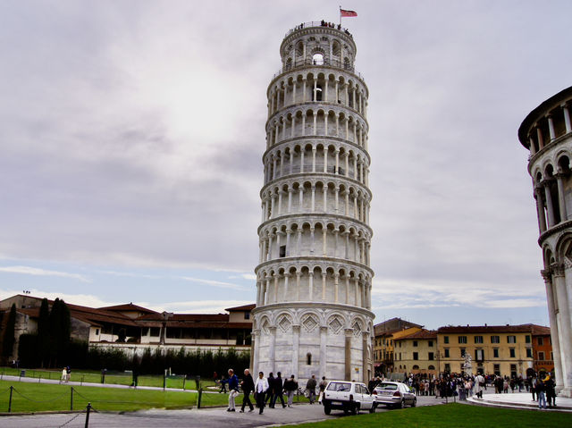 🗼 The Leaning Wonder and Majestic Cathedral of Pisa