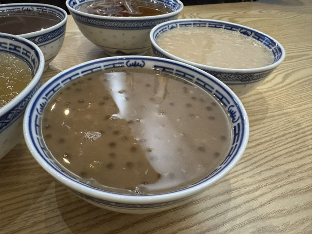 🍨 Nostalgic Bowls of Warmth at Four Seasons Dessert 四囍糖水