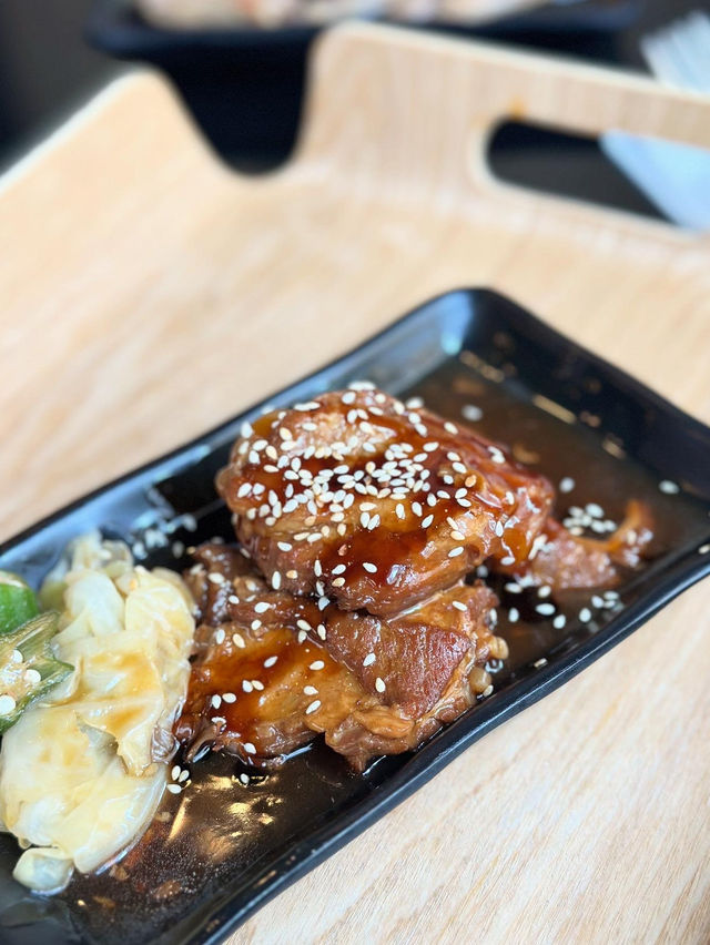 大角咀用心經營的肉燥飯