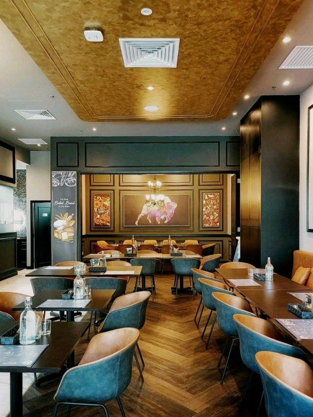 Black Bixson Cafe Malaysia
