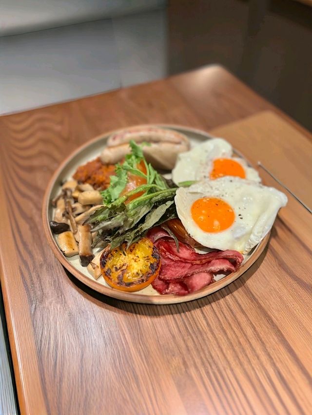 A Hearty Big Breakfast to Start the Day Right in Desaru