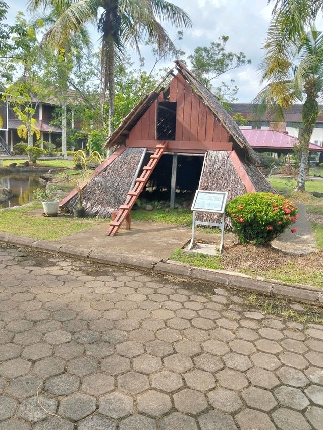 Pontianak's Cultural Gem: The West Kalimantan Museum and Dayak Heritage