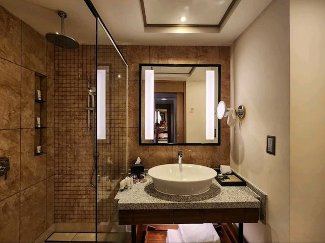 “Amari JB — Your Gateway to Comfort & Courtesy”