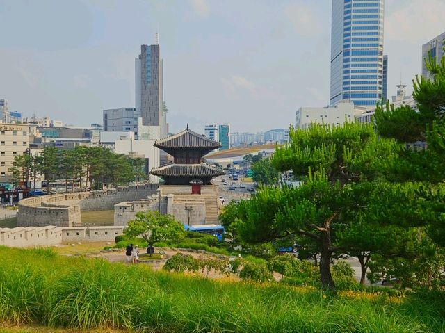 A relic from the Joseon Dynasty, Heungjinmun