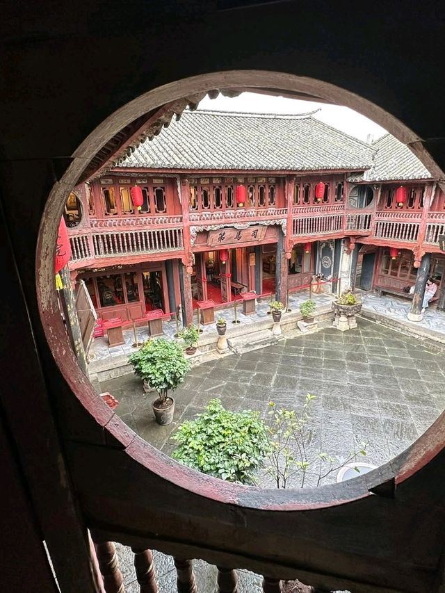 “Xizhou: The Courtyard Gem of Bai Heritage”