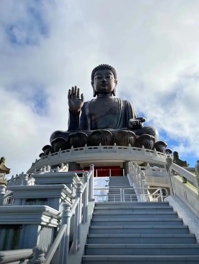 登天壇大佛 拜寶蓮禪寺