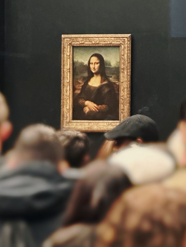 Louvre Museum Visit: Iconic Works, Rare Finds, and Honest Tips