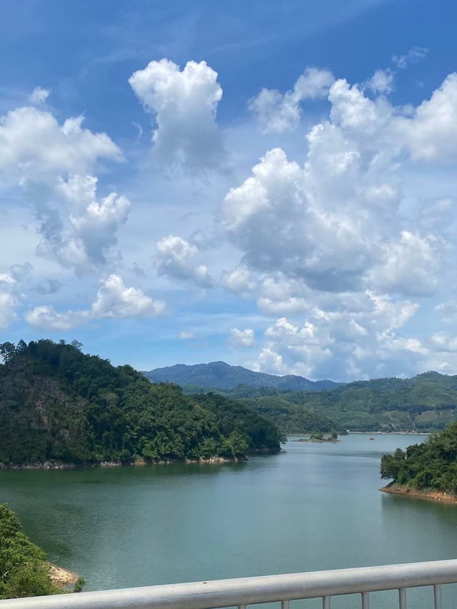 🌊 เขื่อนบางลาง ยะลา