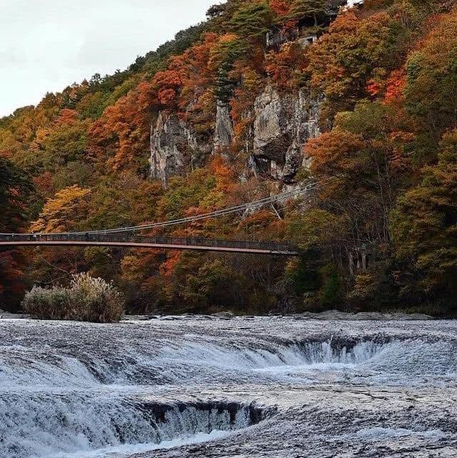 🌊 Fukiware Falls – One of Japan’s Top 100 Waterfalls 🌊