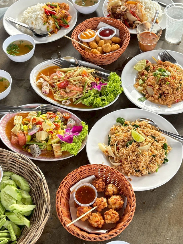 ร้านจ๊ะบอม - ร้านฮาลาลเหนือคลอง 🥗