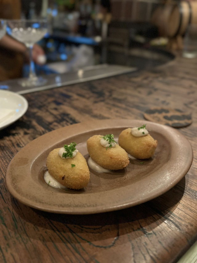 【バリ島 インドネシア】毎日色んなプロモーションあり!美味しい楽しいTapas Bar😋 【バリ島 インドネシア】毎日色んなプロモーションあり!美味しい楽しいTapas Bar😋