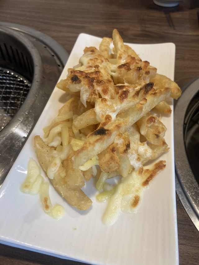 很有氣氛的日式建築用餐環境～