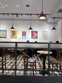 🌇 Stylish & Spacious: Brooklyn Roasting Company at Tokyo International Forum