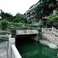 Solo in the Old Canton: A Morning at Xiguan Yongqing Fang 