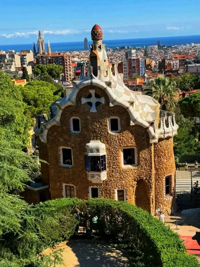 🌿🎨 Park Güell – Barcelona’s Dreamlike Garden of Art & Nature