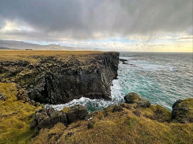 The Coastal Beauty of Arnarstapi The Coastal Beauty of Arnarstapi