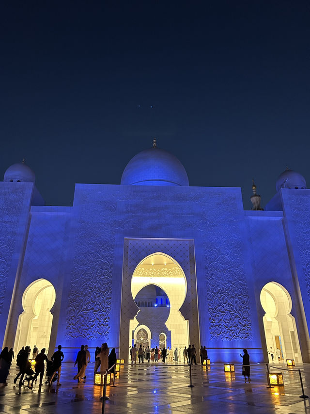 （阿布達比必去）最美清真寺🕌
