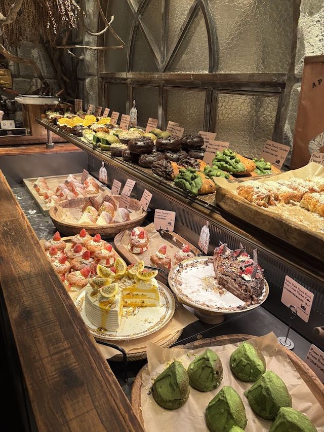 Apoli Itabakery — A Magical Little Bakery in Shanghai