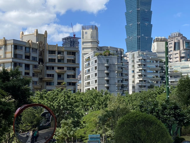 Taipei - Four Beasts Scenic Area