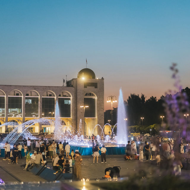 「どこ行ったの!?」と言われる夜景スナップをAla-Too広場で撮っちゃおう🌃📸 「どこ行ったの!?」と言われる夜景スナップをAla-Too広場で撮っちゃおう🌃📸