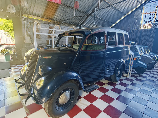 Kebun Cars Bali – where every corner feels like stepping into another decade