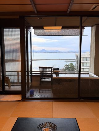 minutes drive from Kyoto 🚄 Private bath in room ♨️ Lake Biwa Green Water Pavilion sincere review! The breathtakingly beautiful lake view is the soul 🌊🌅