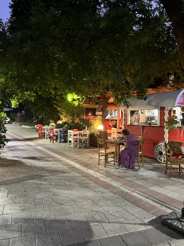 Brisk walks near the waters of Fethiye 😍