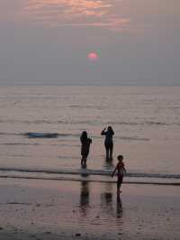 Sunset by the Beach in Goa: A Tranquil Escape