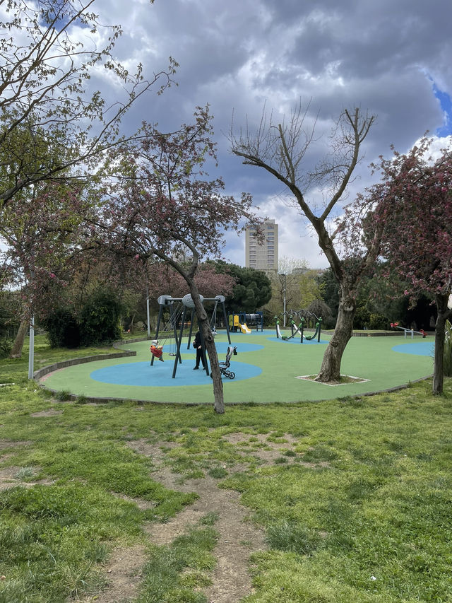 Maçka Democracy Park: Istanbul's Green Gem