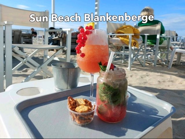 บีชบาร์ชิลล์ริมหาด Blankenberge