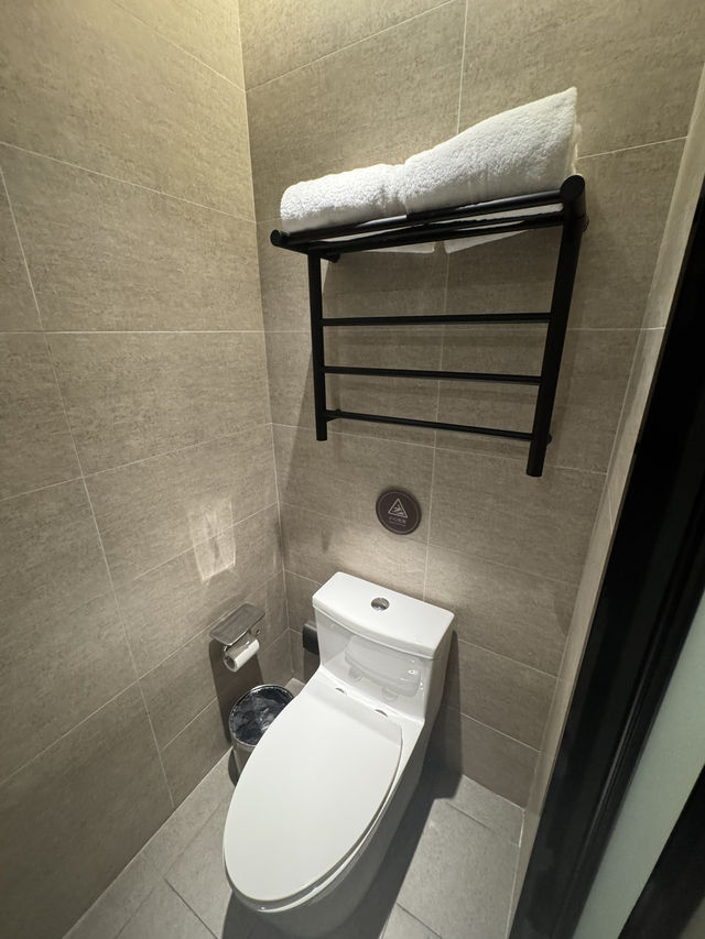 【Homeinn Plus 上海浦東空港店】ホテルレビュー : 空港近でコスパ最強、深夜到着でも安心