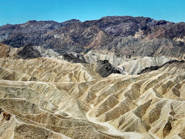 🥾🌵 Top Hikes in Death Valley National Park: Where the Earth Feels Alive 🔥🏜