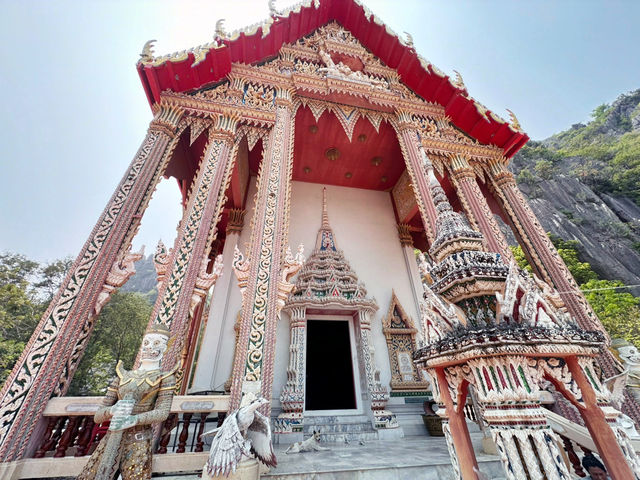 Stunning Buddhist temple by the mountains 