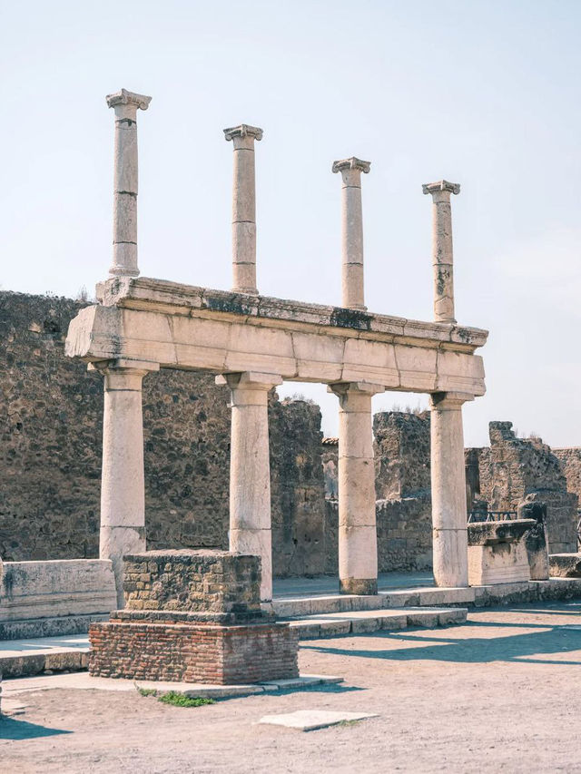 🧱 Pompeii – The Eternal City Frozen in Time