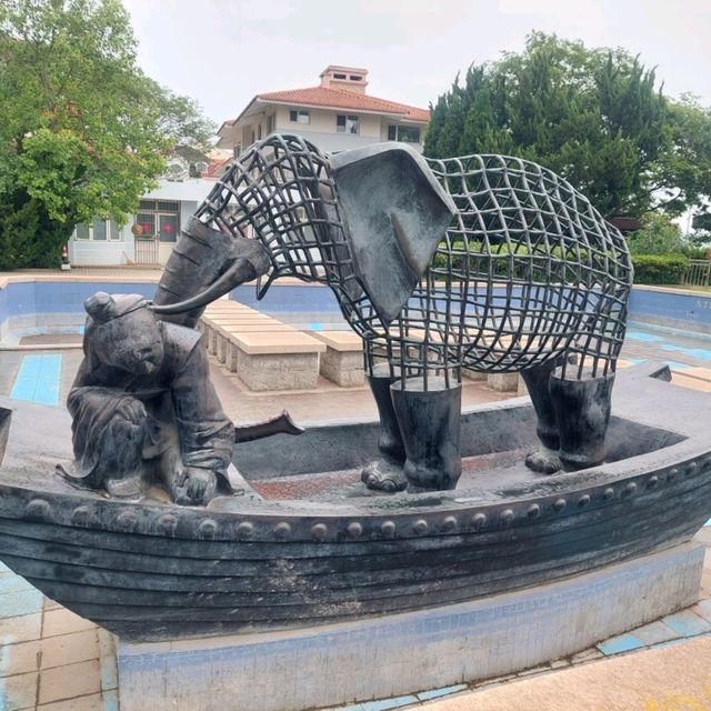 Qingdao, Nice statues
